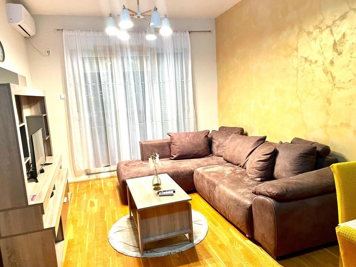Ferienwohnung Naki Apartman Podgorica Exterior foto