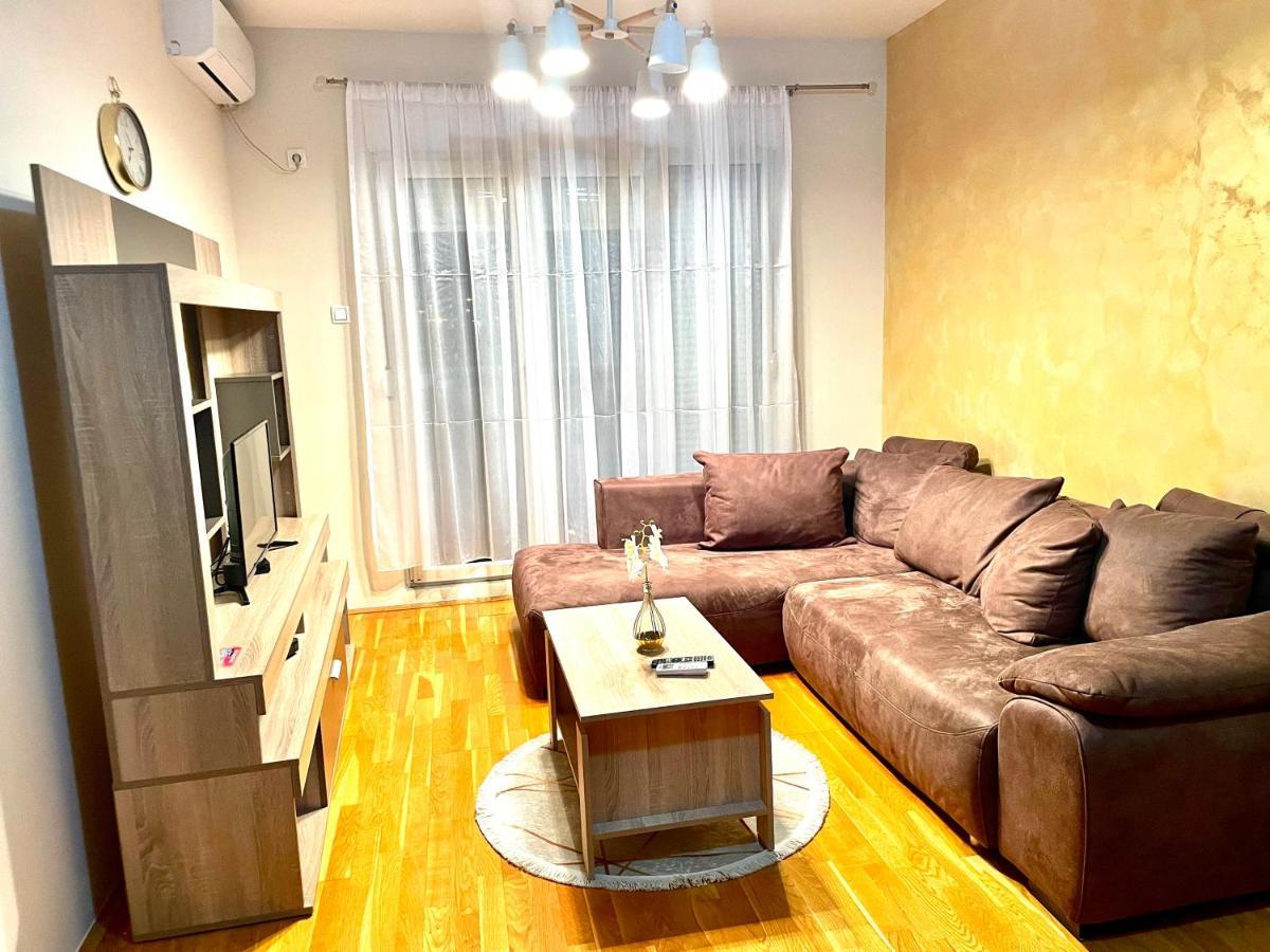 Ferienwohnung Naki Apartman Podgorica Exterior foto