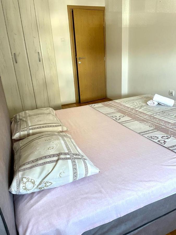 Ferienwohnung Naki Apartman Podgorica Exterior foto