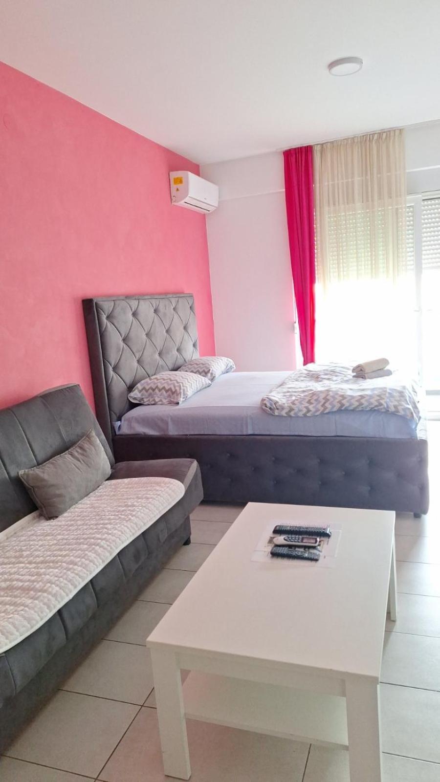 Ferienwohnung Naki Apartman Podgorica Zimmer foto